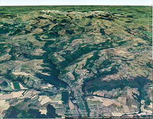 Vue globale sur le versant oriental du Massif du Mont-Dore depuis Montaigut-le-Blanc